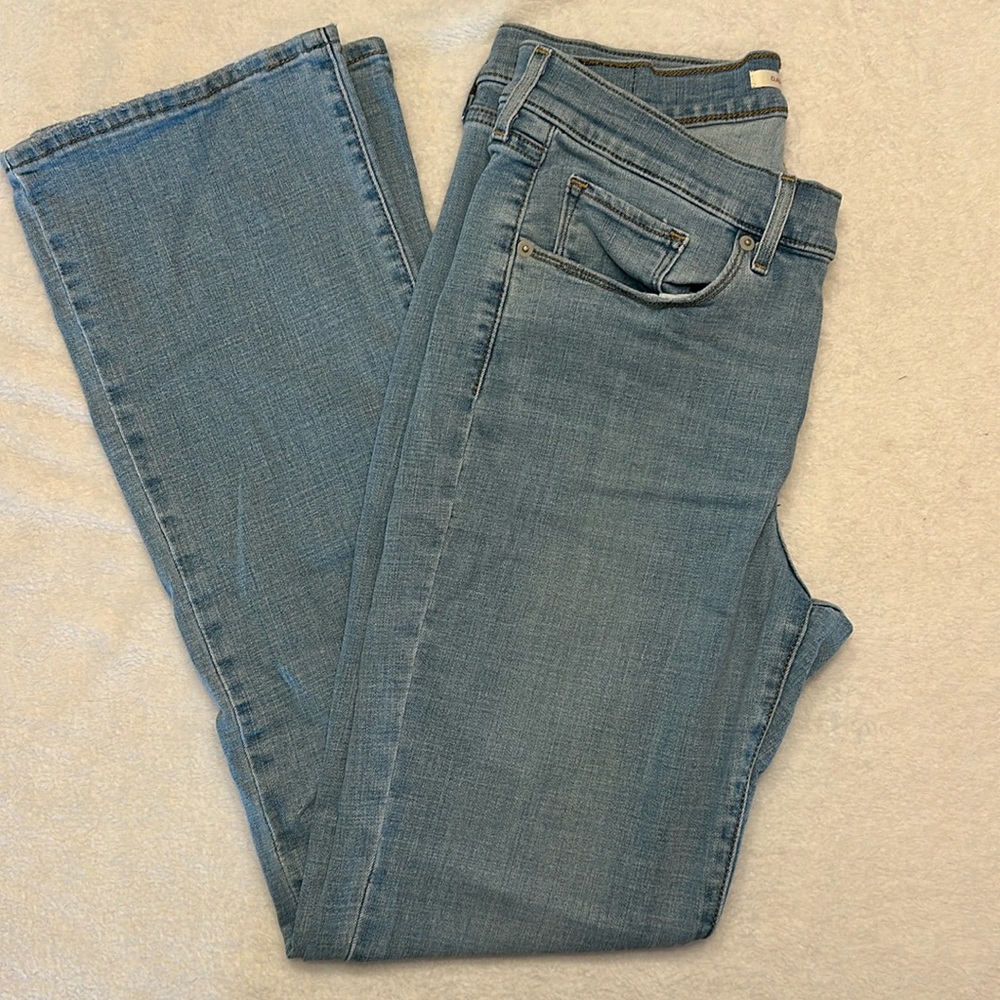 Levi’s Classic Bootcut Size 10 Jeans